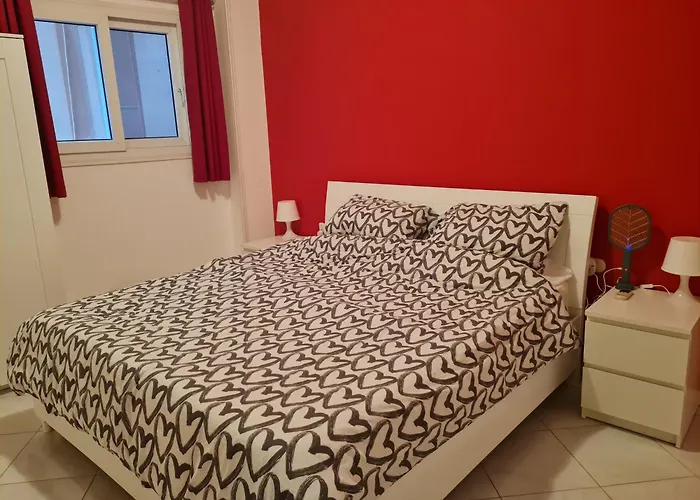Oasis Soraya - 2 Bed Apt, Recently Renovated And Fully Furnished With Pool Views In Al Ahyaa Egypt *