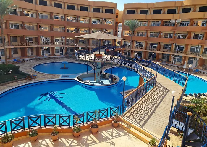 Oasis Soraya - 2 Bed Apt, Recently Renovated And Fully Furnished With Pool Views In Al Ahyaa Egypt شقة الغردقة
